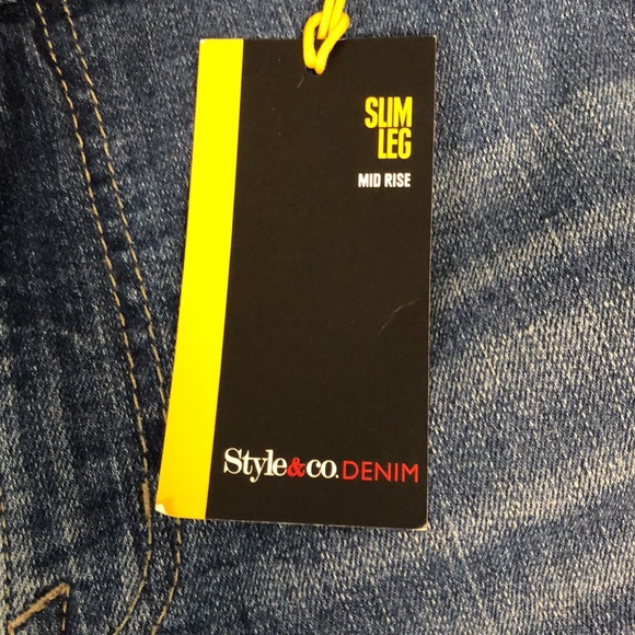 Style & Co Slim Leg Mid Rise Jeans NWT - Picture 3 of 8